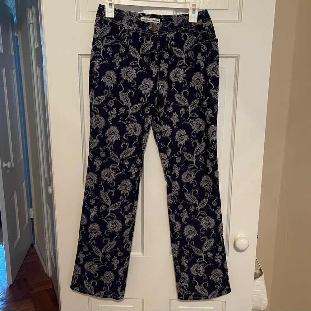 Floral patterned pants - Picture 2 of 7